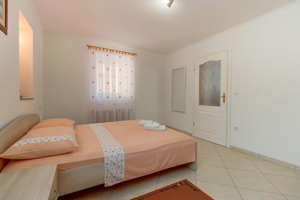 Apartments Leila Mali Lošinj Exterior foto